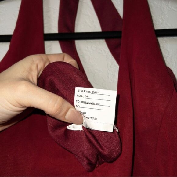 NWT Dessy Collection Burgundy Backless Pleated Front Jumpsuit Size 0 - Picture 8 of 10